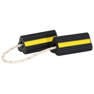 Buyers Small Rubber Wheel Chock Set (8"W x 4"H x 4"L)